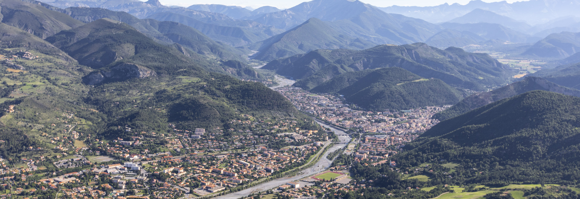 AD04_003015.jpg