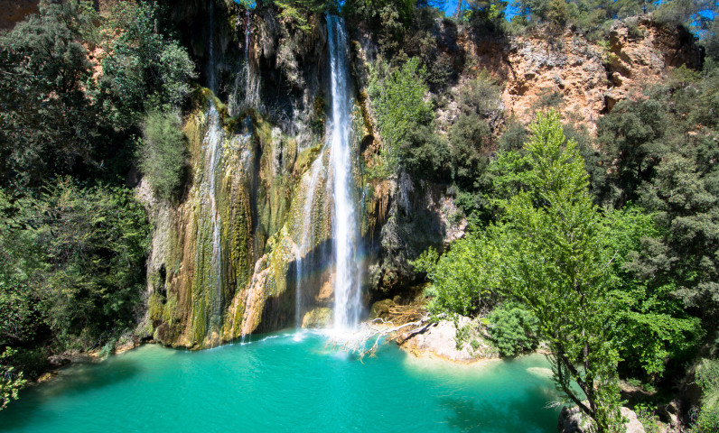 2. SILLANS LA CASCADE shutterstock_679703569.jpg