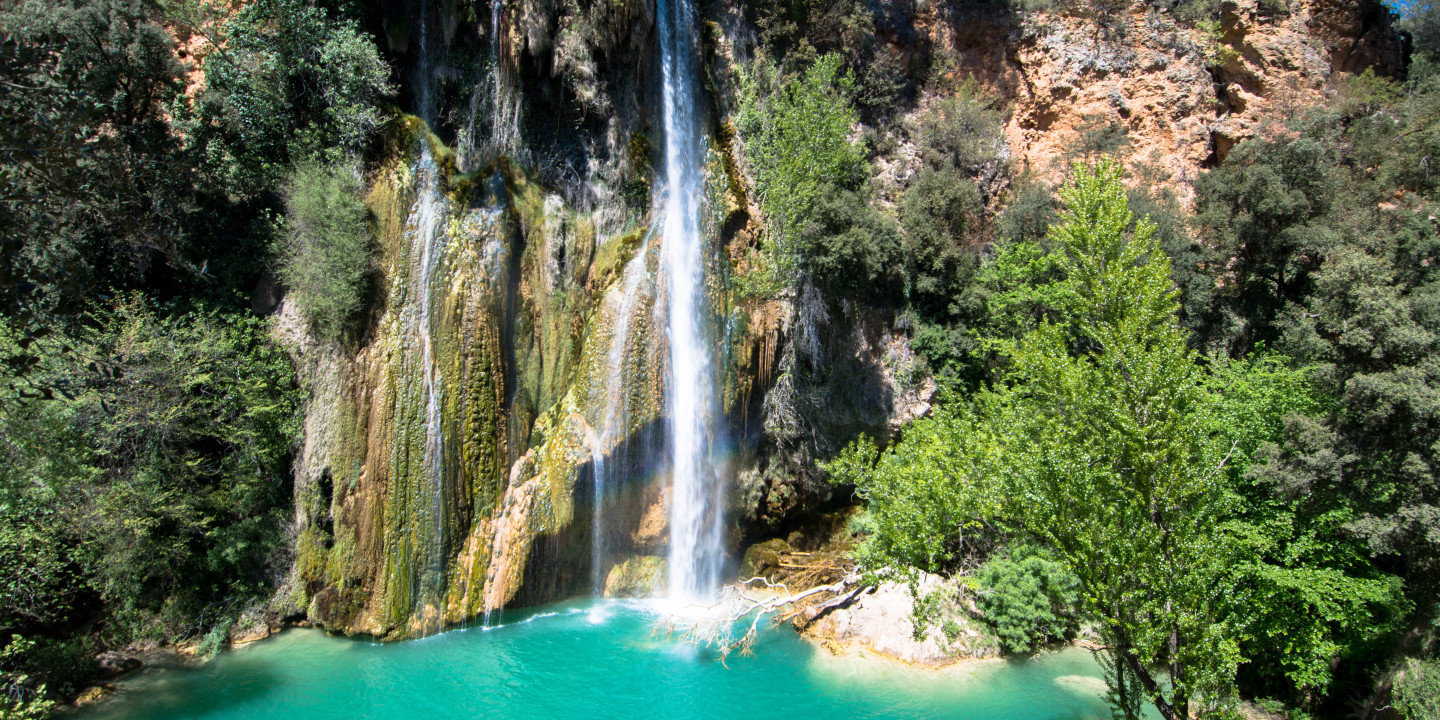 2. SILLANS LA CASCADE shutterstock_679703569.jpg