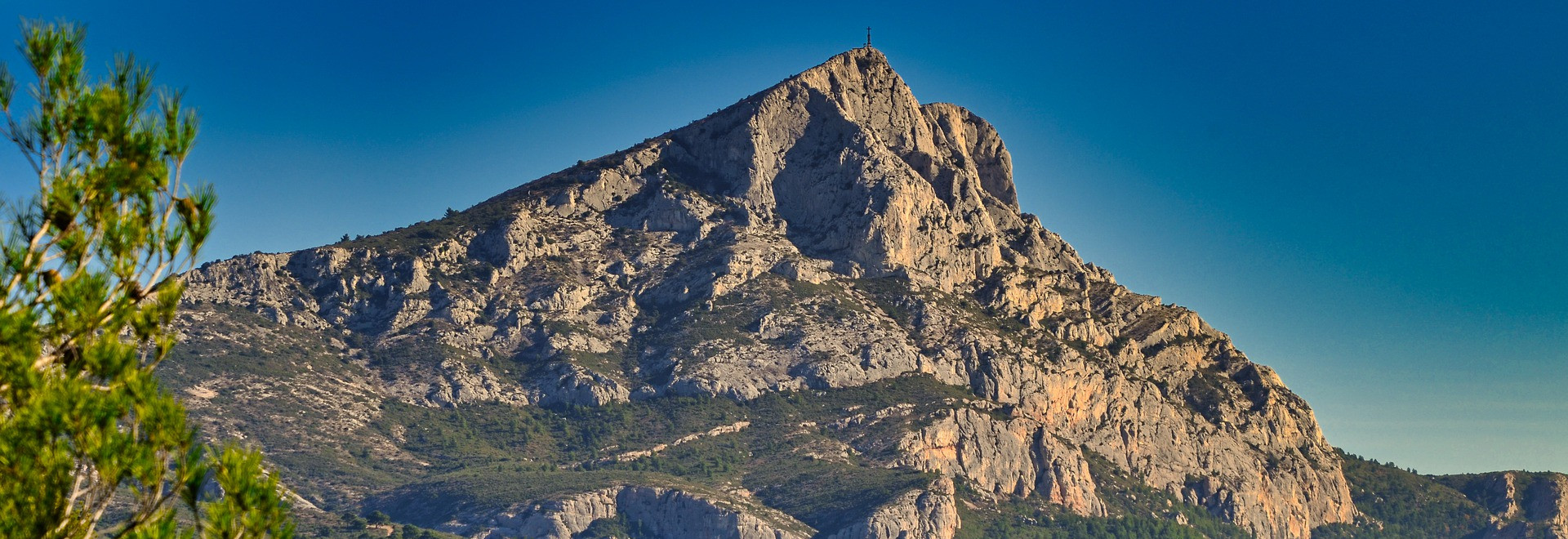 mountain-5788305_1920.jpg
