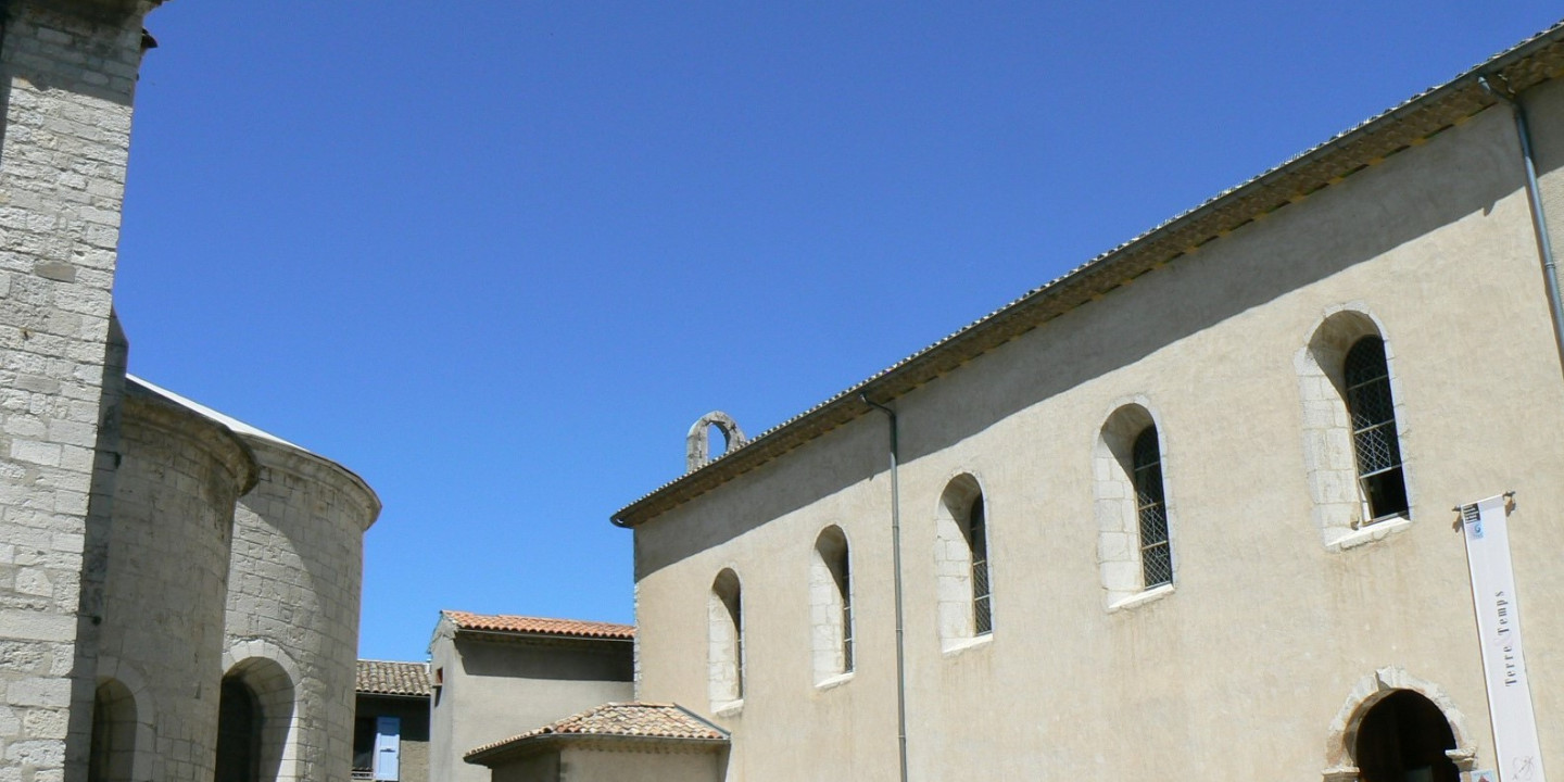 Musée Terre et Temps '' Edith Robert '' façade extérieure.jpg